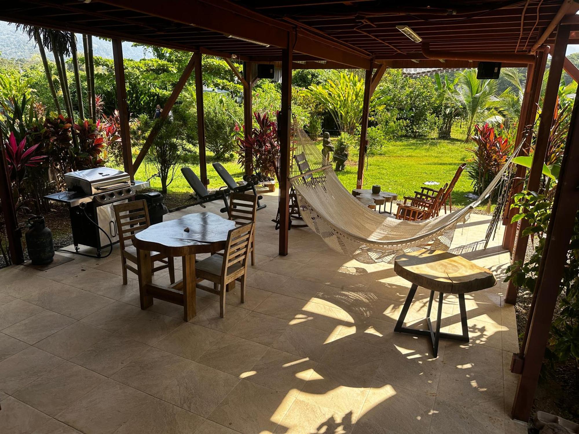 Uvita Oasis Retreat With Villa Cabins And Apartment Экстерьер фото