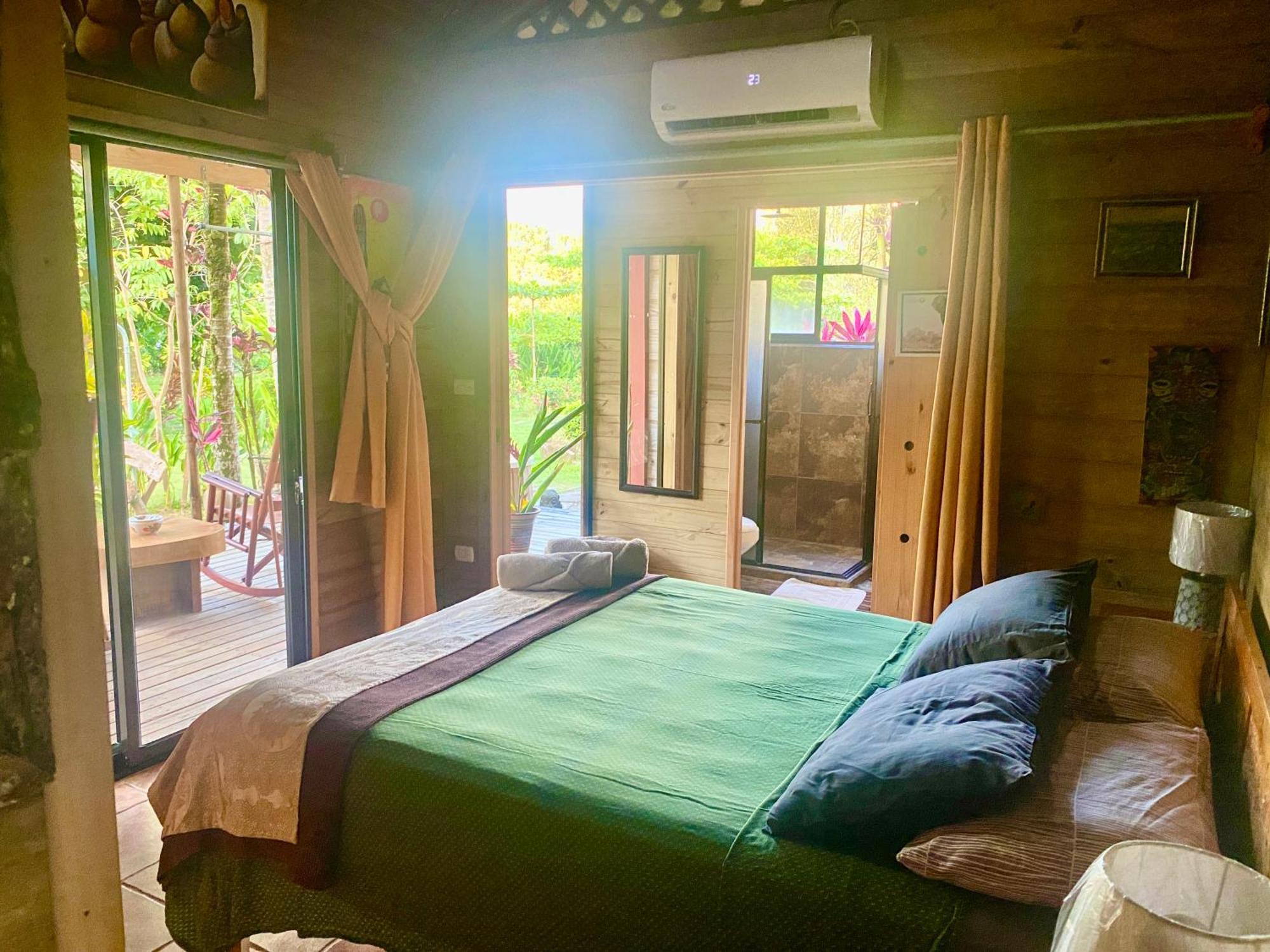 Uvita Oasis Retreat With Villa Cabins And Apartment Экстерьер фото